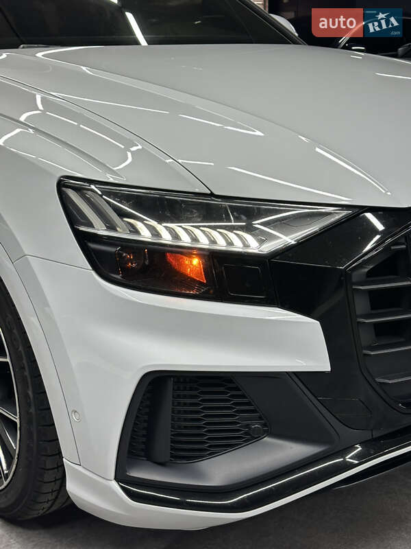 Позашляховик / Кросовер Audi Q8 2018 в Одесі