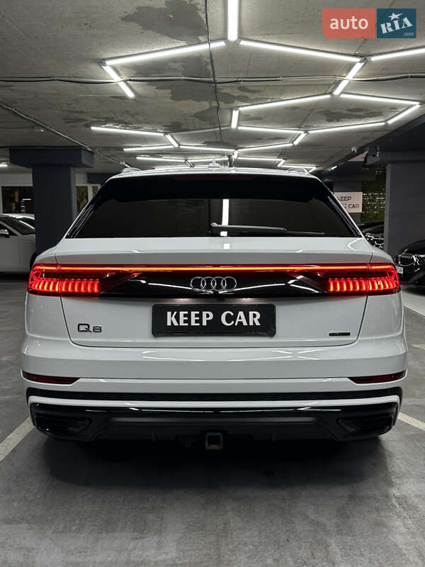 Позашляховик / Кросовер Audi Q8 2018 в Одесі