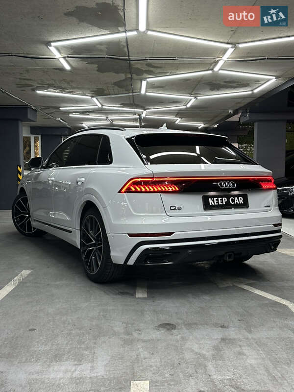 Позашляховик / Кросовер Audi Q8 2018 в Одесі