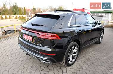 Позашляховик / Кросовер Audi Q8 2021 в Львові