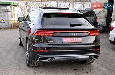 Позашляховик / Кросовер Audi Q8 2021 в Львові