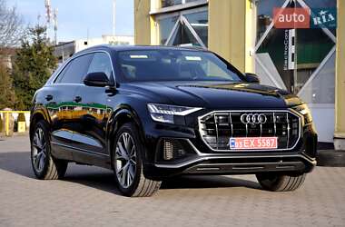 Позашляховик / Кросовер Audi Q8 2021 в Львові