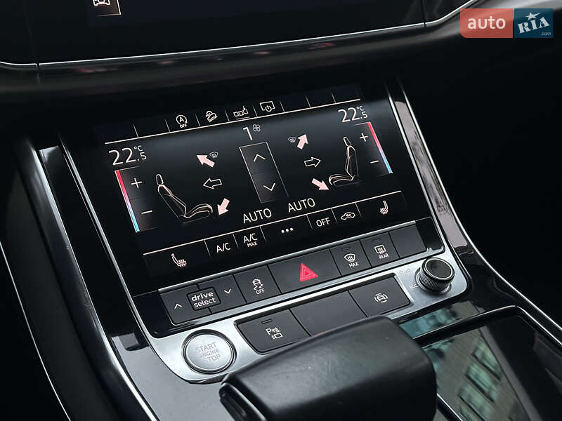 Внедорожник / Кроссовер Audi Q8 2019 в Киеве