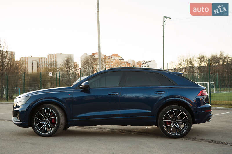 Внедорожник / Кроссовер Audi Q8 2019 в Ивано-Франковске