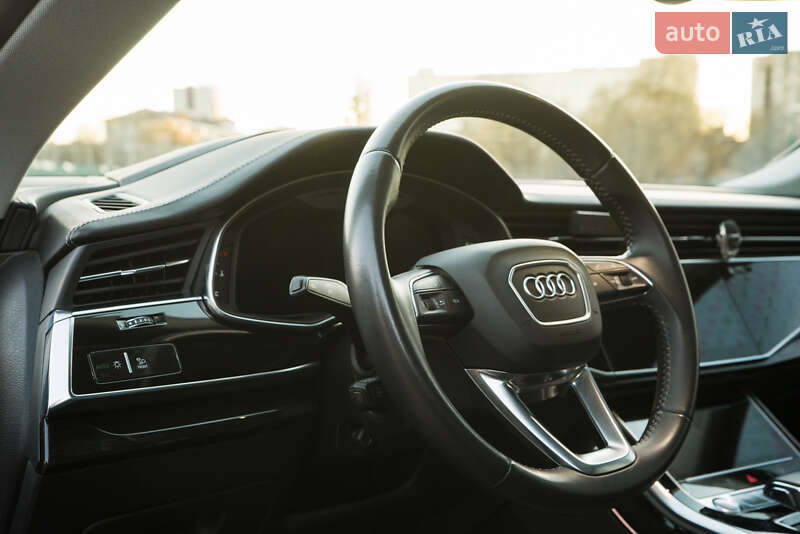 Внедорожник / Кроссовер Audi Q8 2019 в Ивано-Франковске