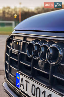 Внедорожник / Кроссовер Audi Q8 2019 в 