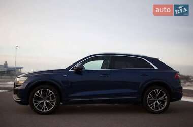 Внедорожник / Кроссовер Audi Q8 2020 в 