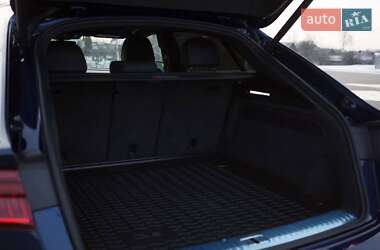 Внедорожник / Кроссовер Audi Q8 2020 в 