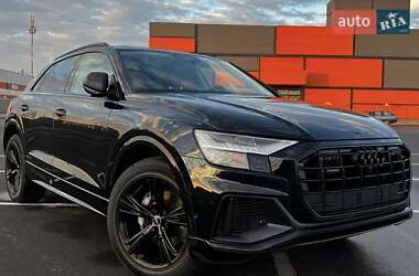 Внедорожник / Кроссовер Audi Q8 2020 в 