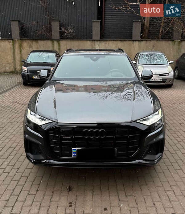 Внедорожник / Кроссовер Audi Q8 2018 в Киеве