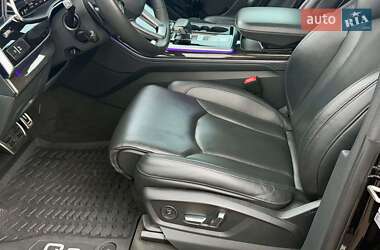 Внедорожник / Кроссовер Audi Q8 2019 в 