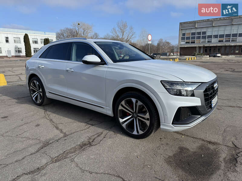 Внедорожник / Кроссовер Audi Q8 2019 в Кропивницком