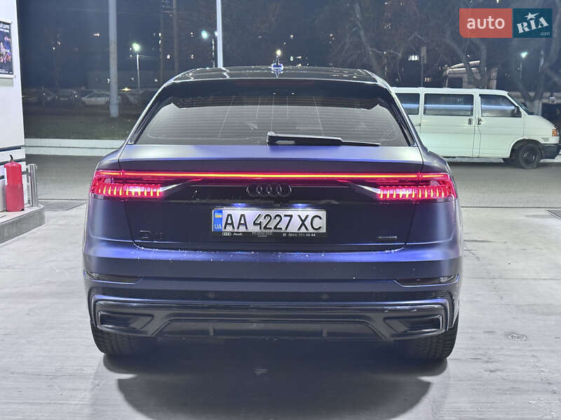 Внедорожник / Кроссовер Audi Q8 2019 в Киеве