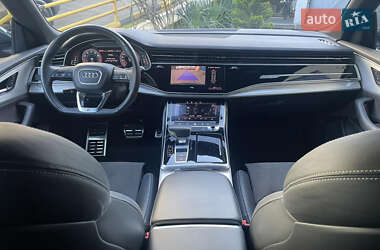Внедорожник / Кроссовер Audi Q8 2019 в 