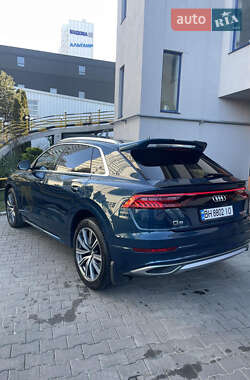 Внедорожник / Кроссовер Audi Q8 2019 в 