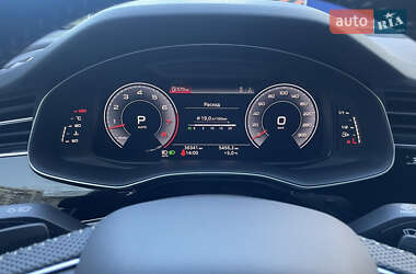 Внедорожник / Кроссовер Audi Q8 2019 в 