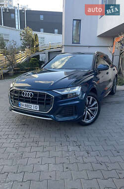 Внедорожник / Кроссовер Audi Q8 2019 в 