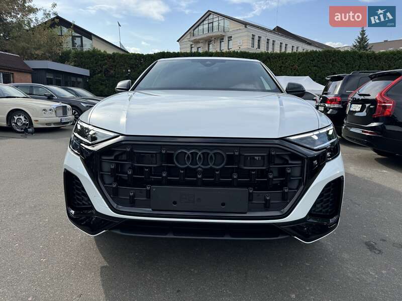 Позашляховик / Кросовер Audi Q8 2024 в Києві