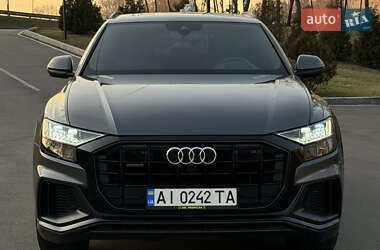 Позашляховик / Кросовер Audi Q8 2019 в 