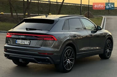 Позашляховик / Кросовер Audi Q8 2019 в 