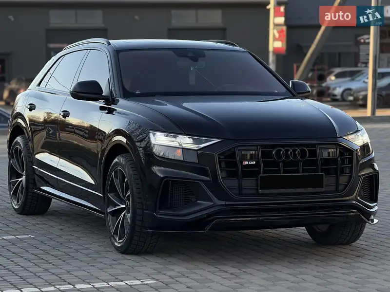 Audi Q8