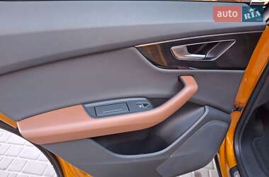 Внедорожник / Кроссовер Audi Q8 2019 в 