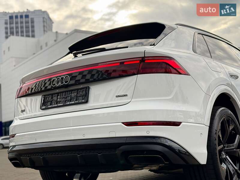 Внедорожник / Кроссовер Audi Q8 2025 в Одессе