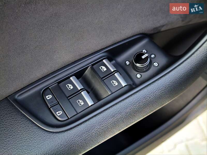 Внедорожник / Кроссовер Audi Q8 2018 в Ровно
