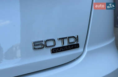 Внедорожник / Кроссовер Audi Q8 2020 в 