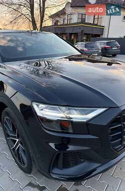 Внедорожник / Кроссовер Audi Q8 2019 в 