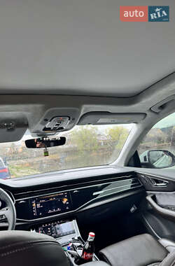 Внедорожник / Кроссовер Audi Q8 2019 в 