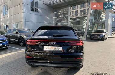 Внедорожник / Кроссовер Audi Q8 2021 в 