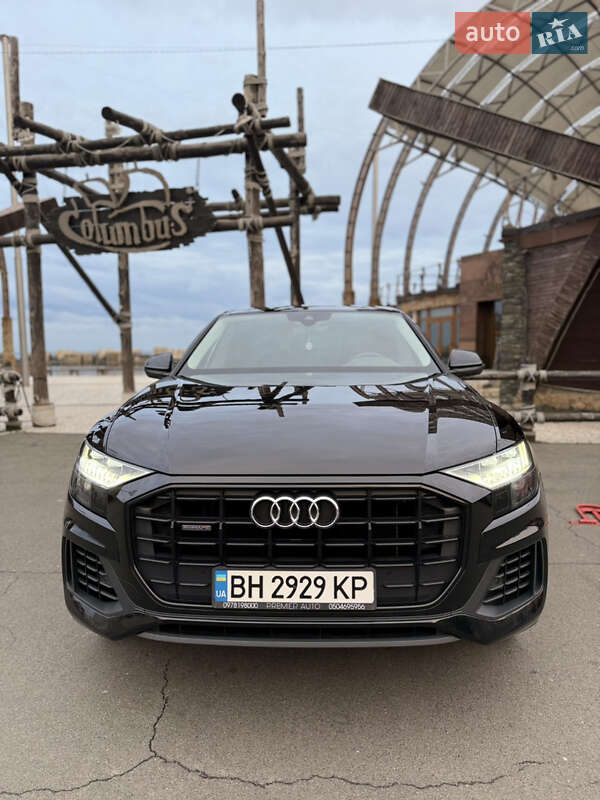 Внедорожник / Кроссовер Audi Q8 2019 в Одессе