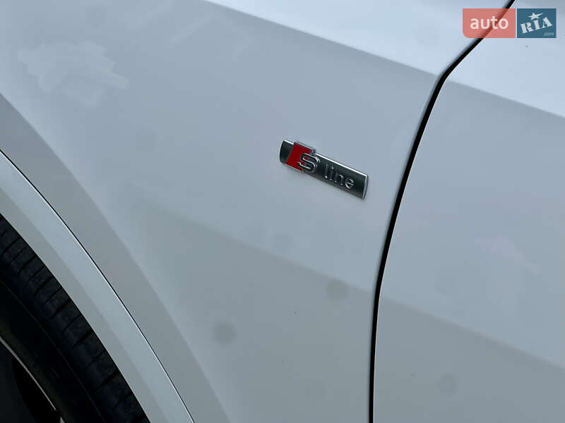 Внедорожник / Кроссовер Audi Q8 2020 в Харькове