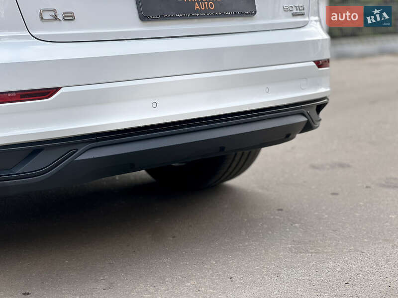 Внедорожник / Кроссовер Audi Q8 2020 в Харькове