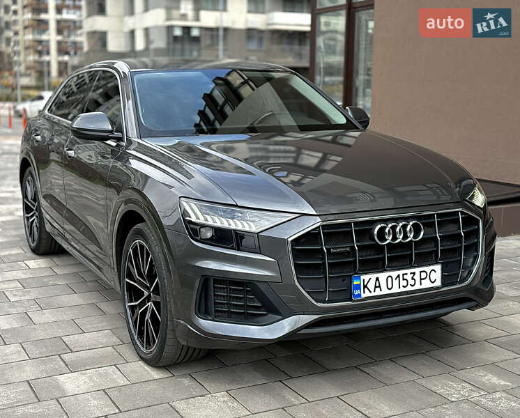 Внедорожник / Кроссовер Audi Q8 2019 в Киеве