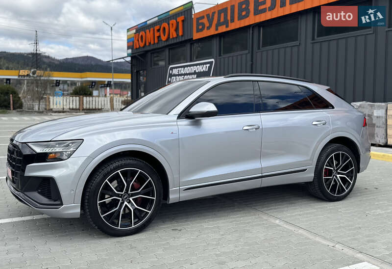 Позашляховик / Кросовер Audi Q8 2021 в Львові