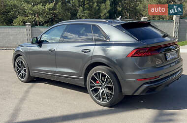 Внедорожник / Кроссовер Audi Q8 2018 в 
