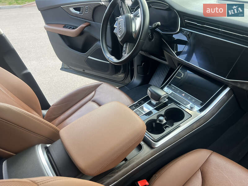 Внедорожник / Кроссовер Audi Q8 2018 в Кропивницком