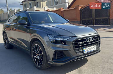 Внедорожник / Кроссовер Audi Q8 2018 в 