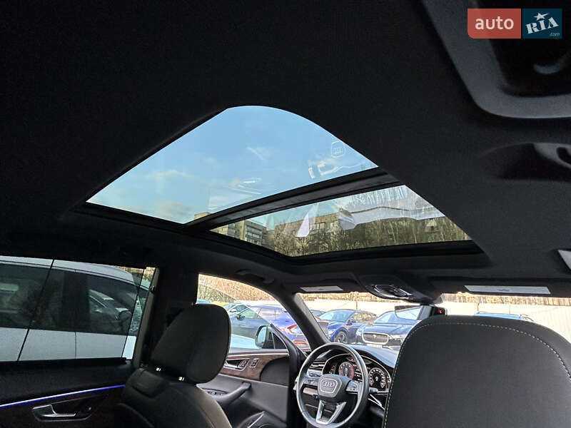 Внедорожник / Кроссовер Audi Q8 2020 в Одессе