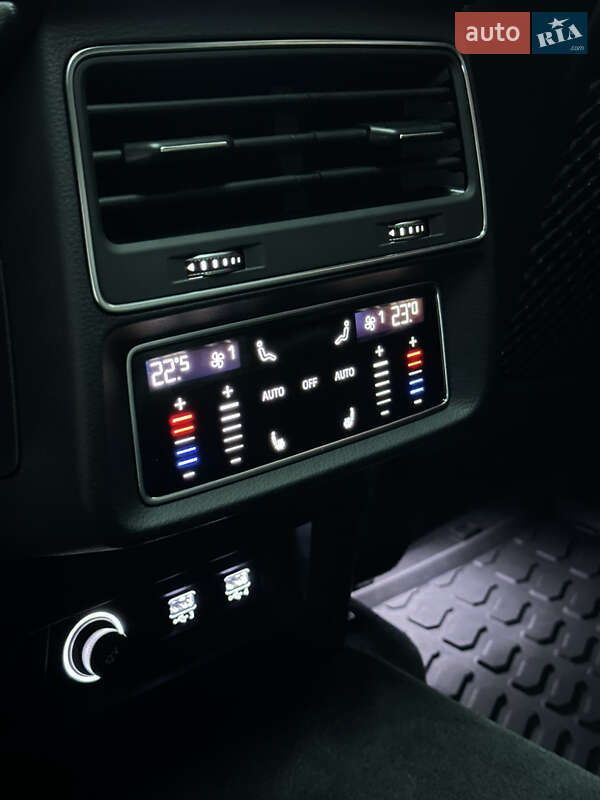 Внедорожник / Кроссовер Audi Q8 2020 в Одессе фото 15 Внедорожник / Кроссовер Audi Q8 2020 в Одессе