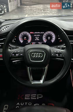 Внедорожник / Кроссовер Audi Q8 2020 в 