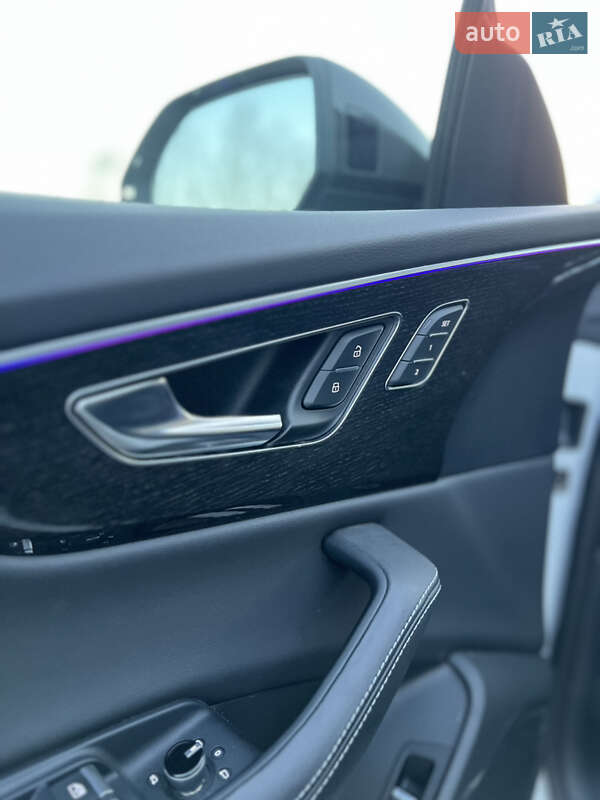 Внедорожник / Кроссовер Audi Q8 2021 в Хмельницком