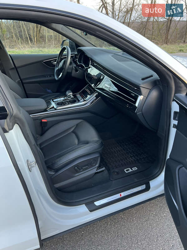 Внедорожник / Кроссовер Audi Q8 2021 в Хмельницком