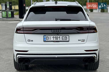 Позашляховик / Кросовер Audi Q8 2019 в 