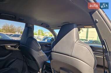 Внедорожник / Кроссовер Audi Q8 2019 в 