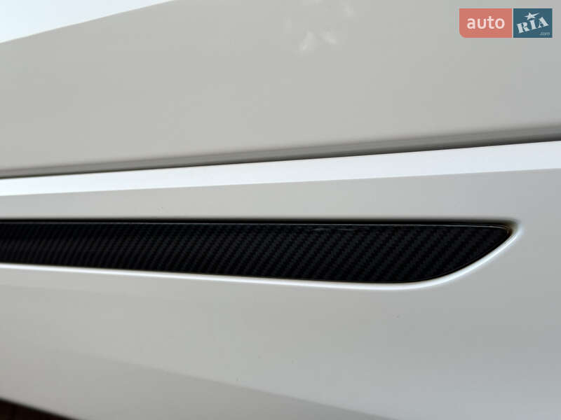 Позашляховик / Кросовер Audi Q8 2021 в Мукачевому