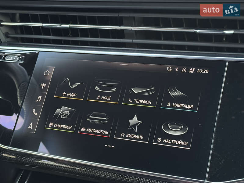 Позашляховик / Кросовер Audi Q8 2021 в Мукачевому