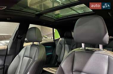 Позашляховик / Кросовер Audi Q8 2021 в 